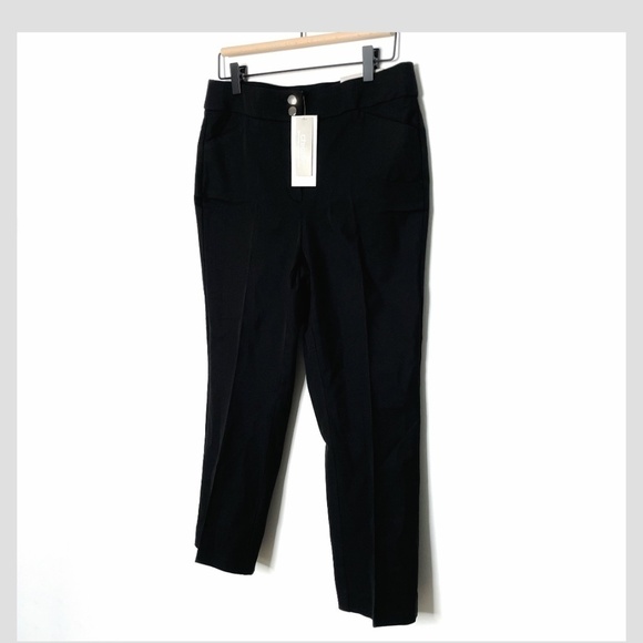 NWT Chicos Secret Stretch Straight Leg Crop Black Mid Rise Fit Stretch Pants - Picture 6 of 6